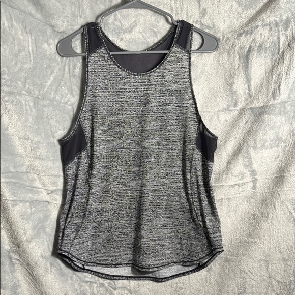 Lululemon tank top Women's L Gray Sleeveless lightweight sheer accents quality - Picture 1 of 11